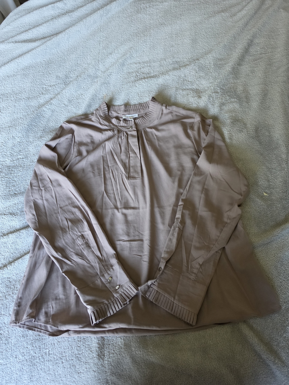 Calvin Klein Pleated Mock Neck Long-Sleeve Blouse in Mauve